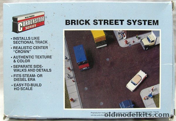 Walthers HO Brick Street and Sidewalk System Straight and Intersections - HO Scale - Bagged, 933-3139 plastic model kit